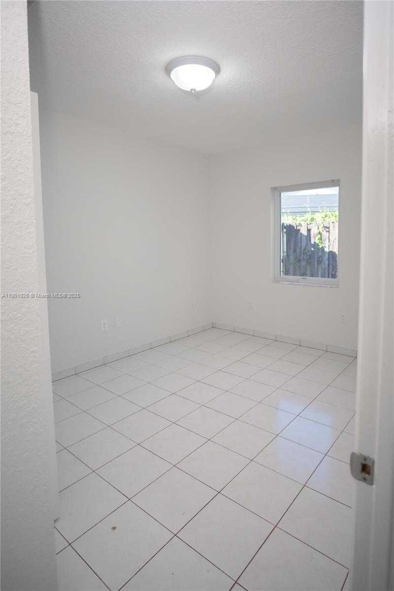 Small Image of 15002 SOUTH WEST 67TH LN, Miami Number 41
