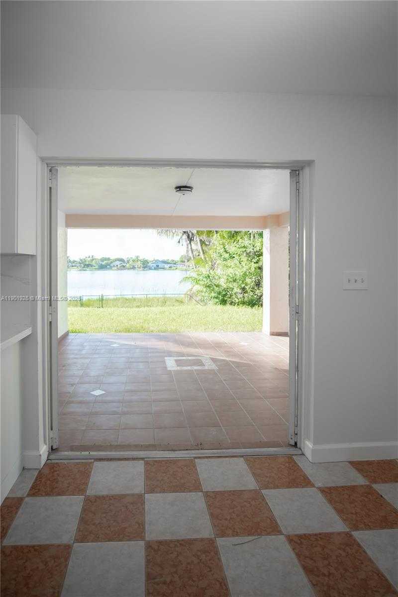 Small Image of 15002 SOUTH WEST 67TH LN, Miami Number 45