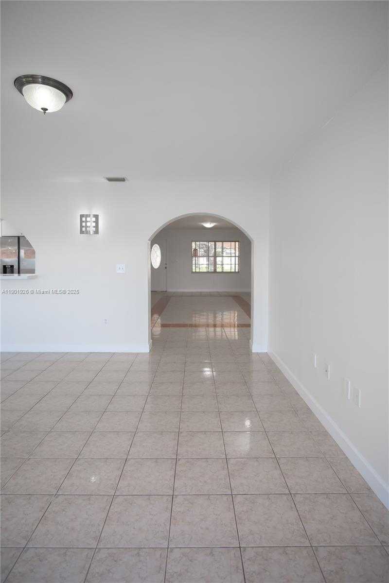 Small Image of 15002 SOUTH WEST 67TH LN, Miami Number 58