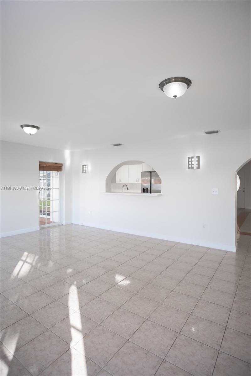 Small Image of 15002 SOUTH WEST 67TH LN, Miami Number 59