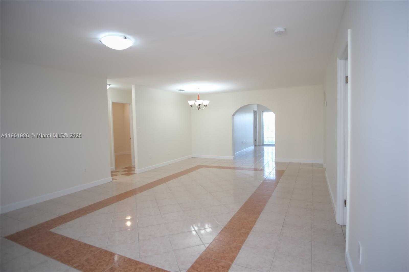 Small Image of 15002 SOUTH WEST 67TH LN, Miami Number 6
