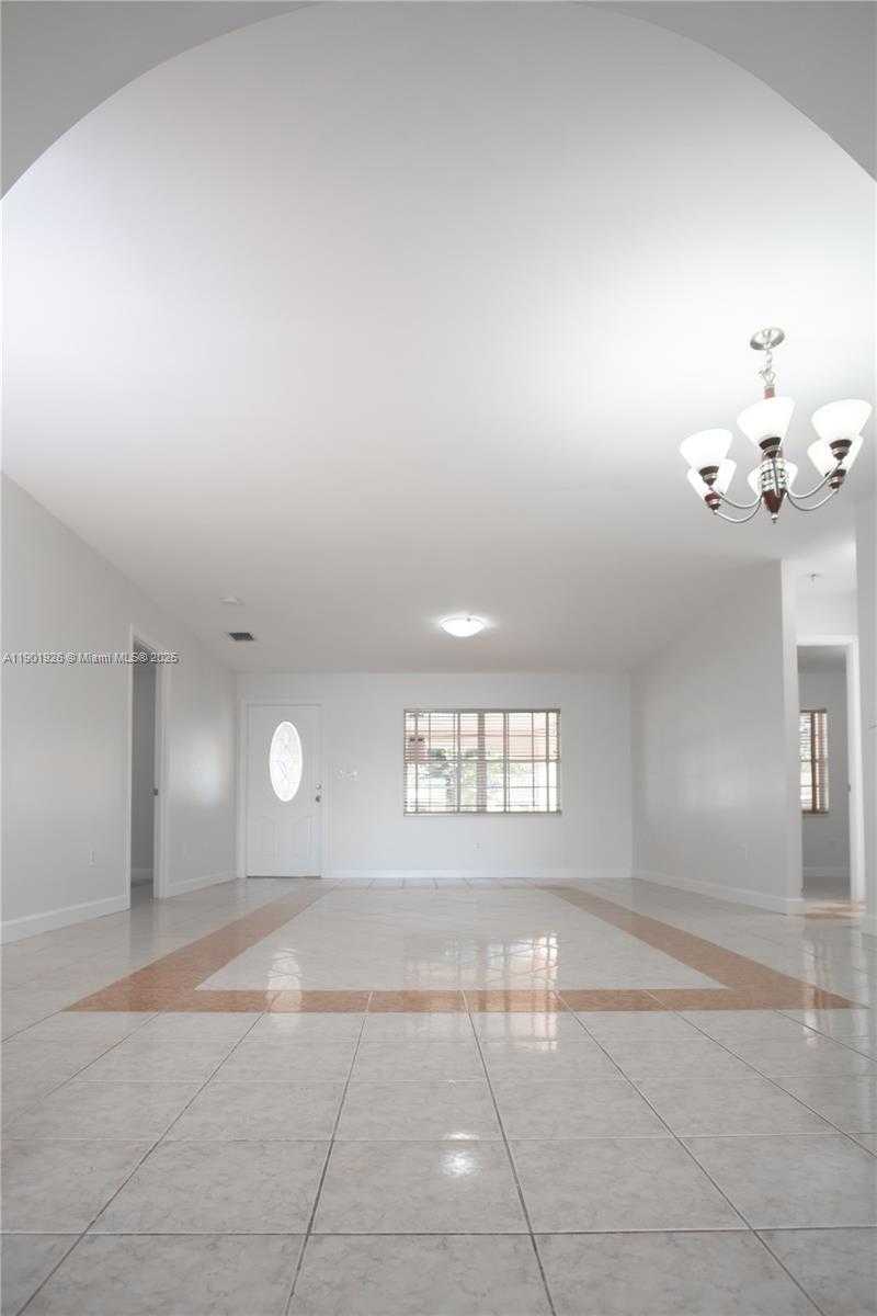 Small Image of 15002 SOUTH WEST 67TH LN, Miami Number 61
