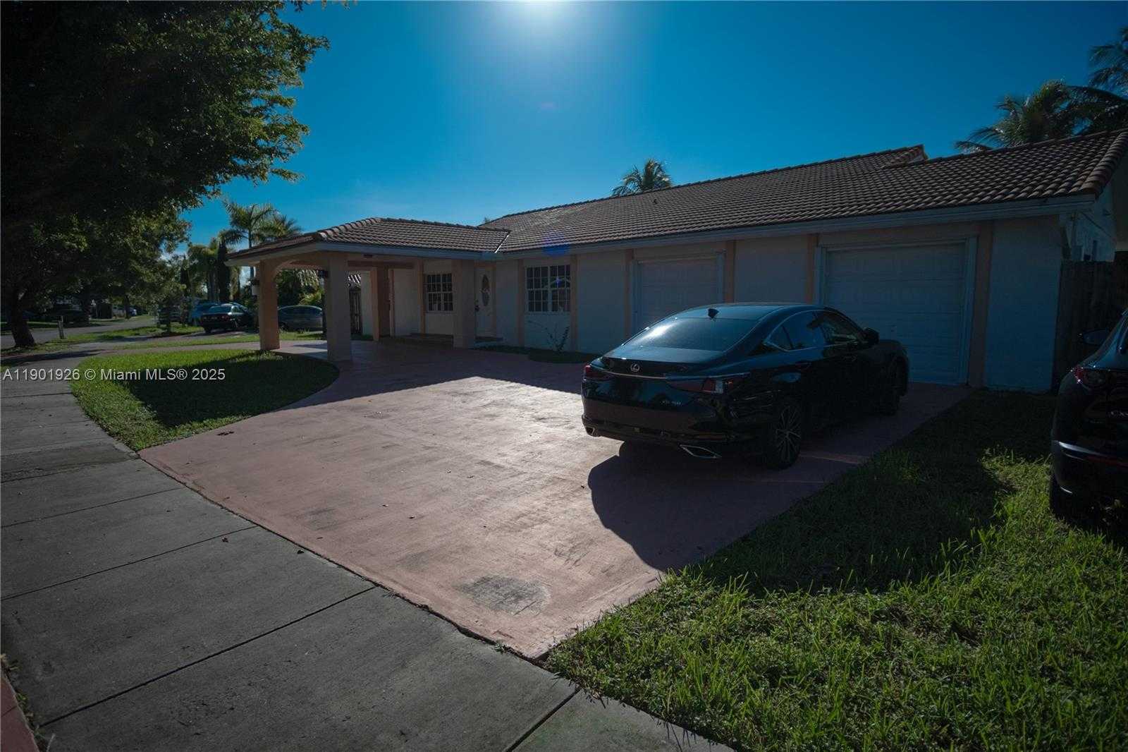 Small Image of 15002 SOUTH WEST 67TH LN, Miami Number 65