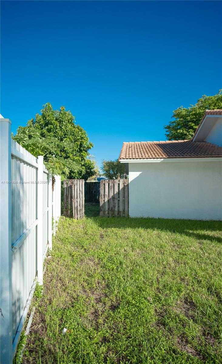 Small Image of 15002 SOUTH WEST 67TH LN, Miami Number 66