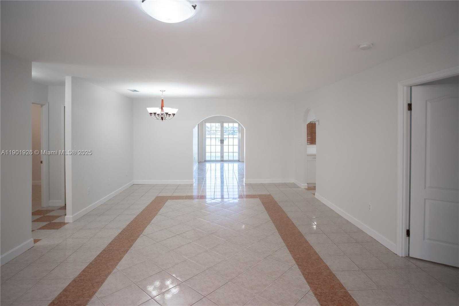 Small Image of 15002 SOUTH WEST 67TH LN, Miami Number 7