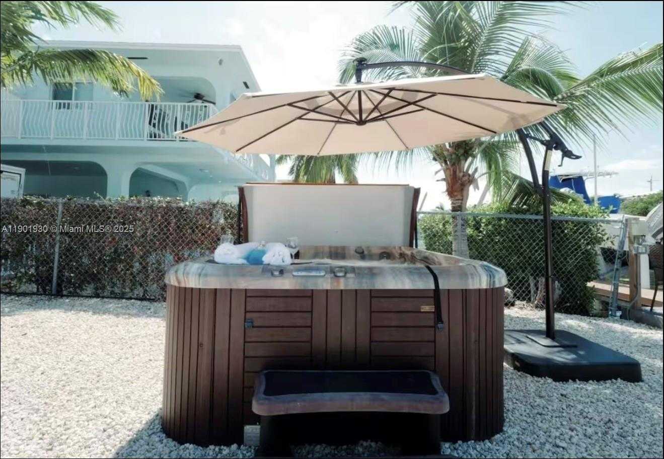 Small Image of 2133 YELLOWTAIL AVE, Marathon Number 22