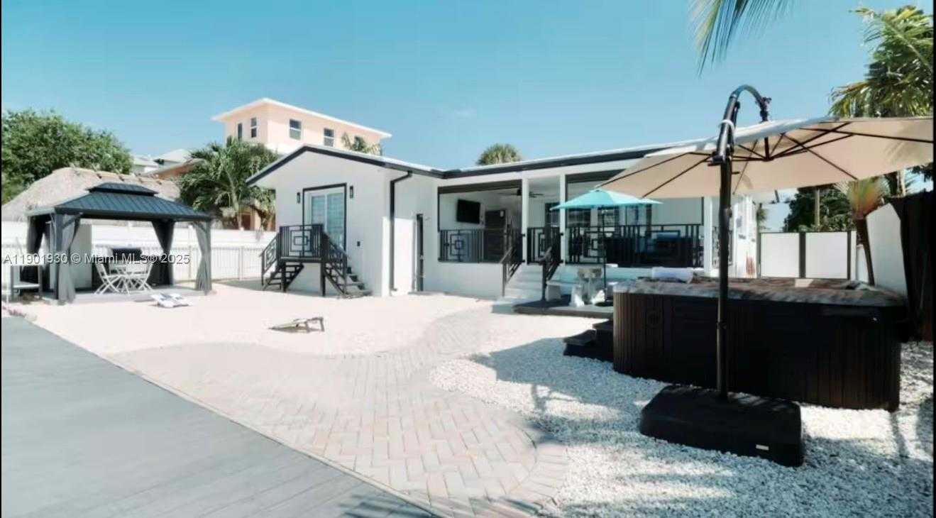 Small Image of 2133 YELLOWTAIL AVE, Marathon Number 23