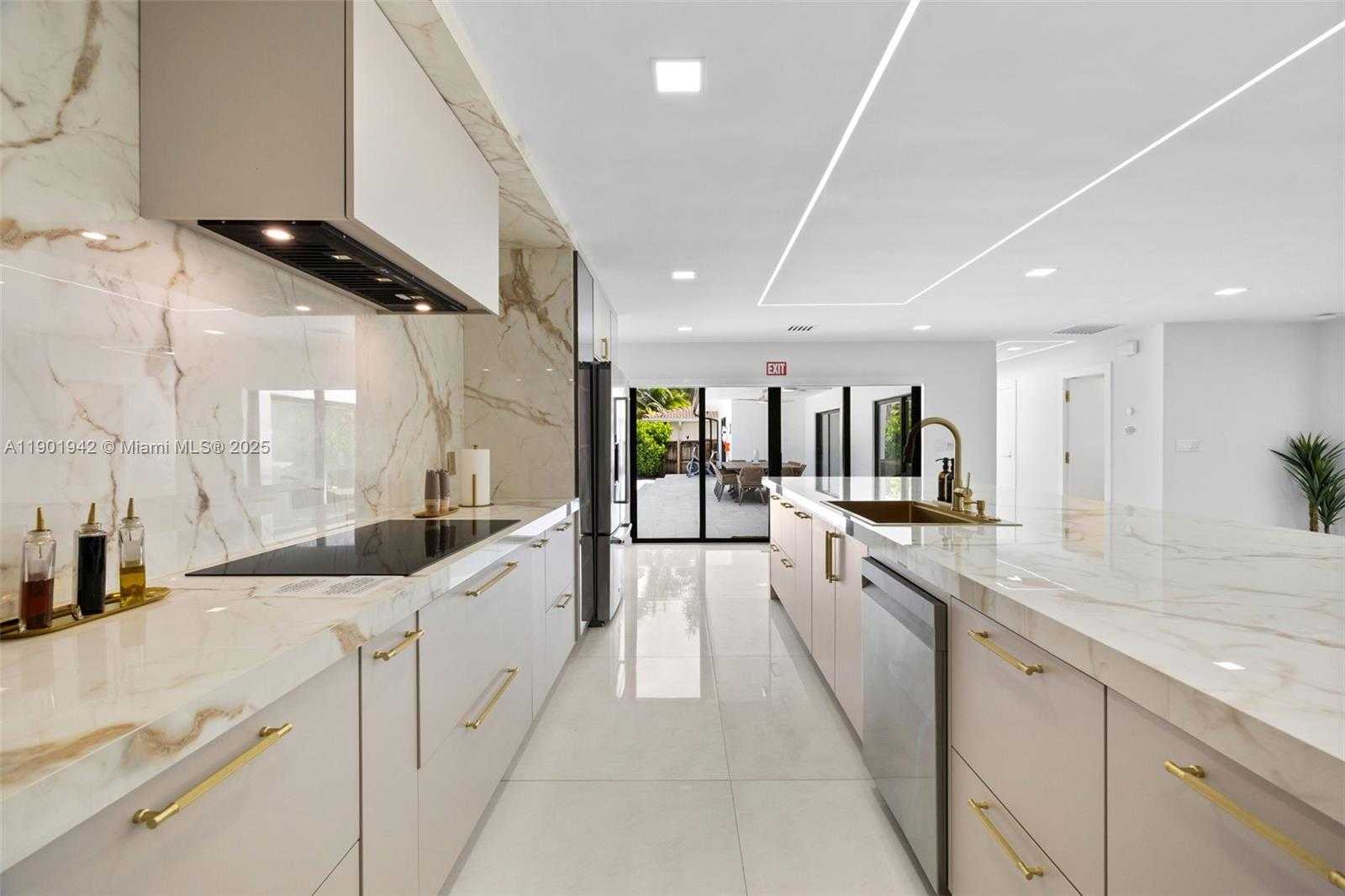 Small Image of 1117 ADAMS ST, Hollywood Number 11