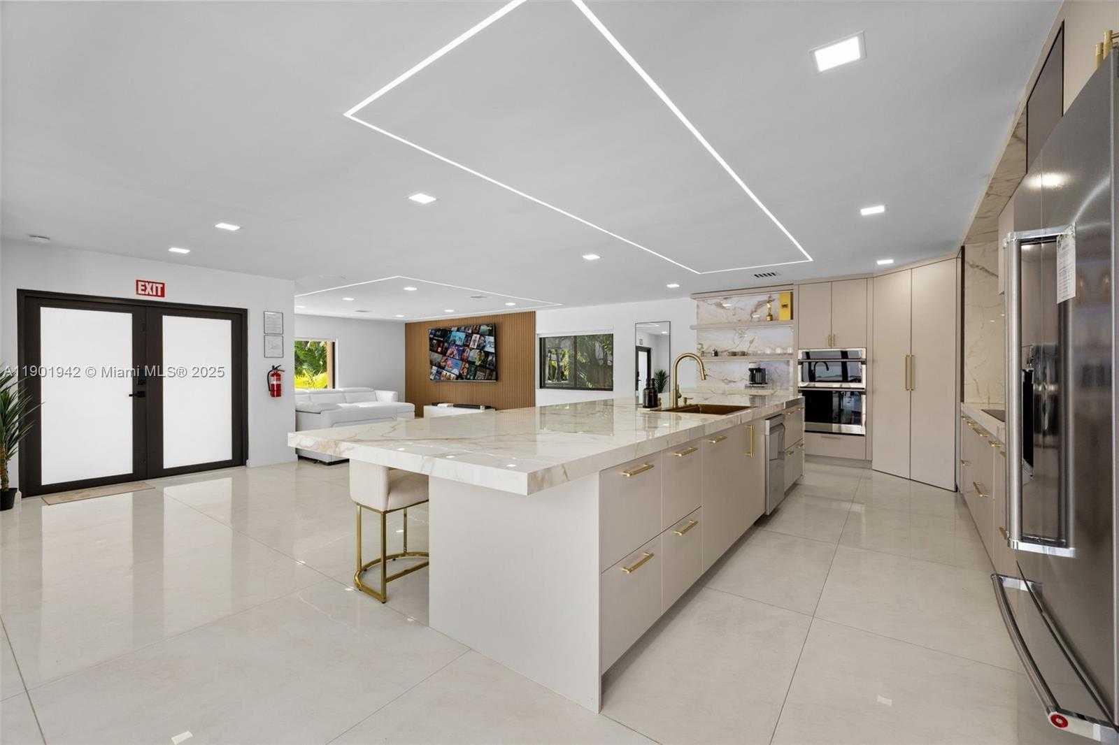 Small Image of 1117 ADAMS ST, Hollywood Number 20