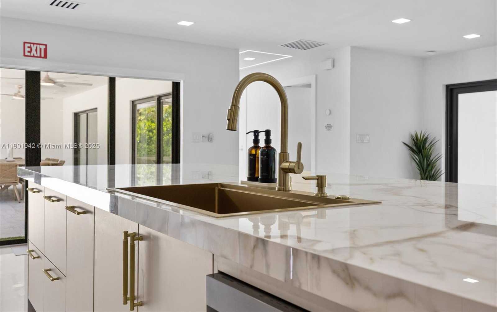 Small Image of 1117 ADAMS ST, Hollywood Number 21