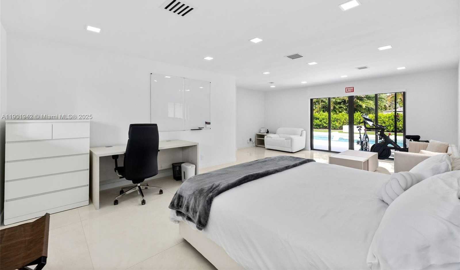 Small Image of 1117 ADAMS ST, Hollywood Number 25