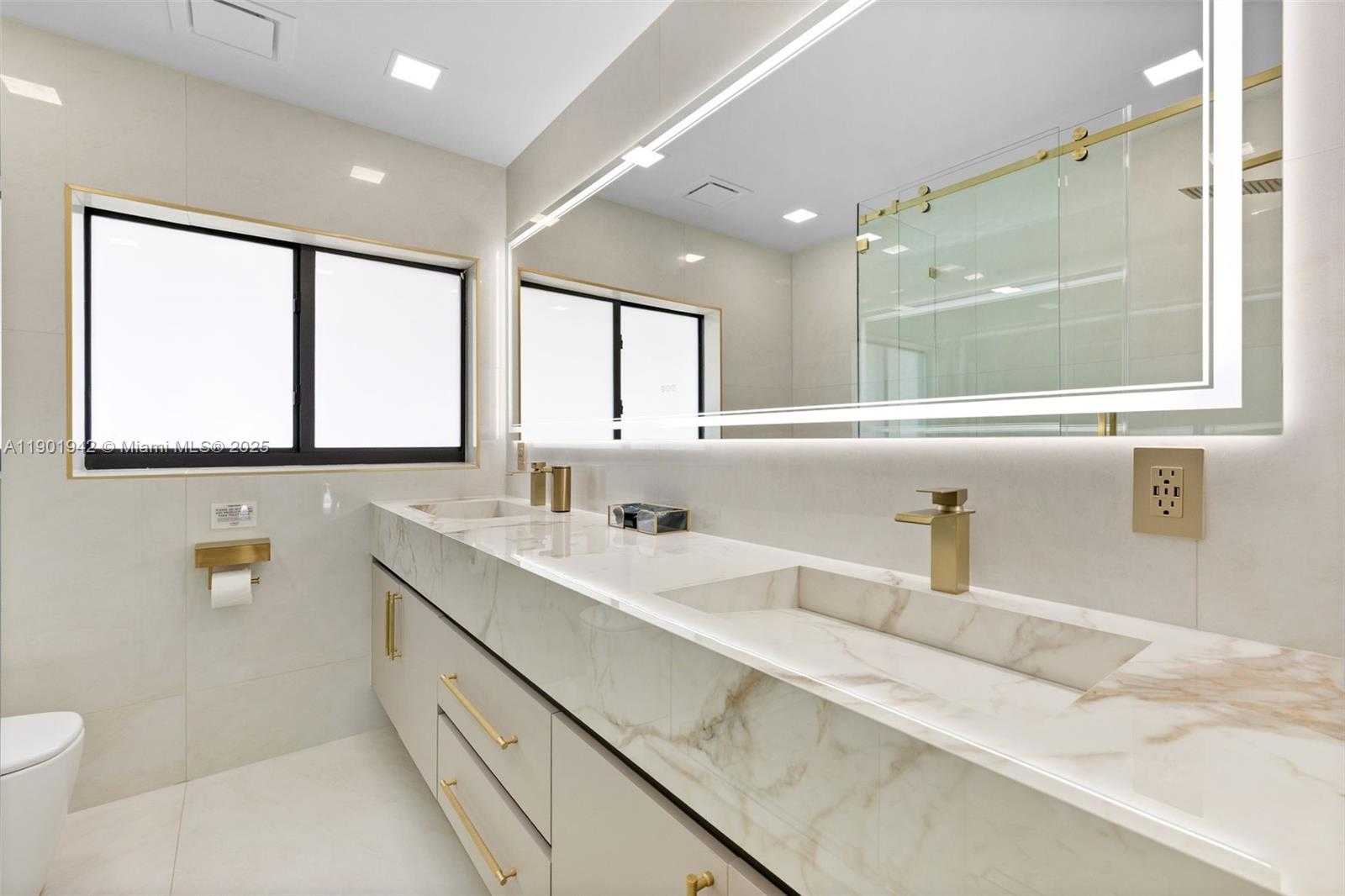 Small Image of 1117 ADAMS ST, Hollywood Number 28