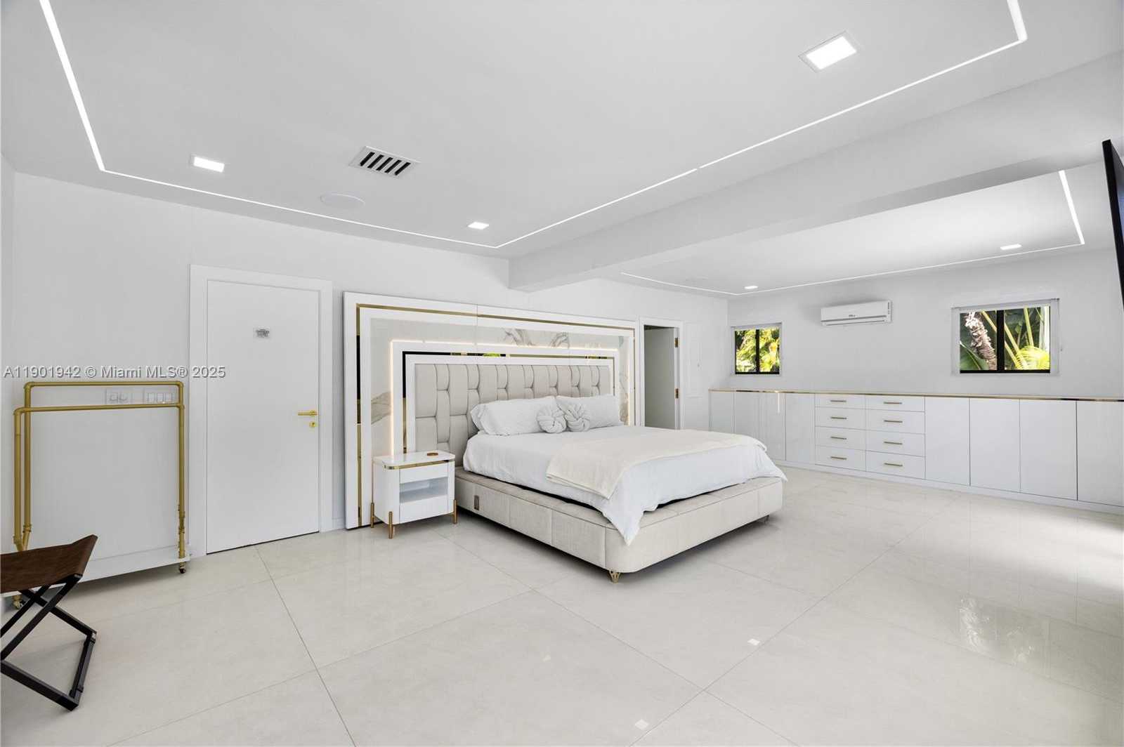 Small Image of 1117 ADAMS ST, Hollywood Number 33