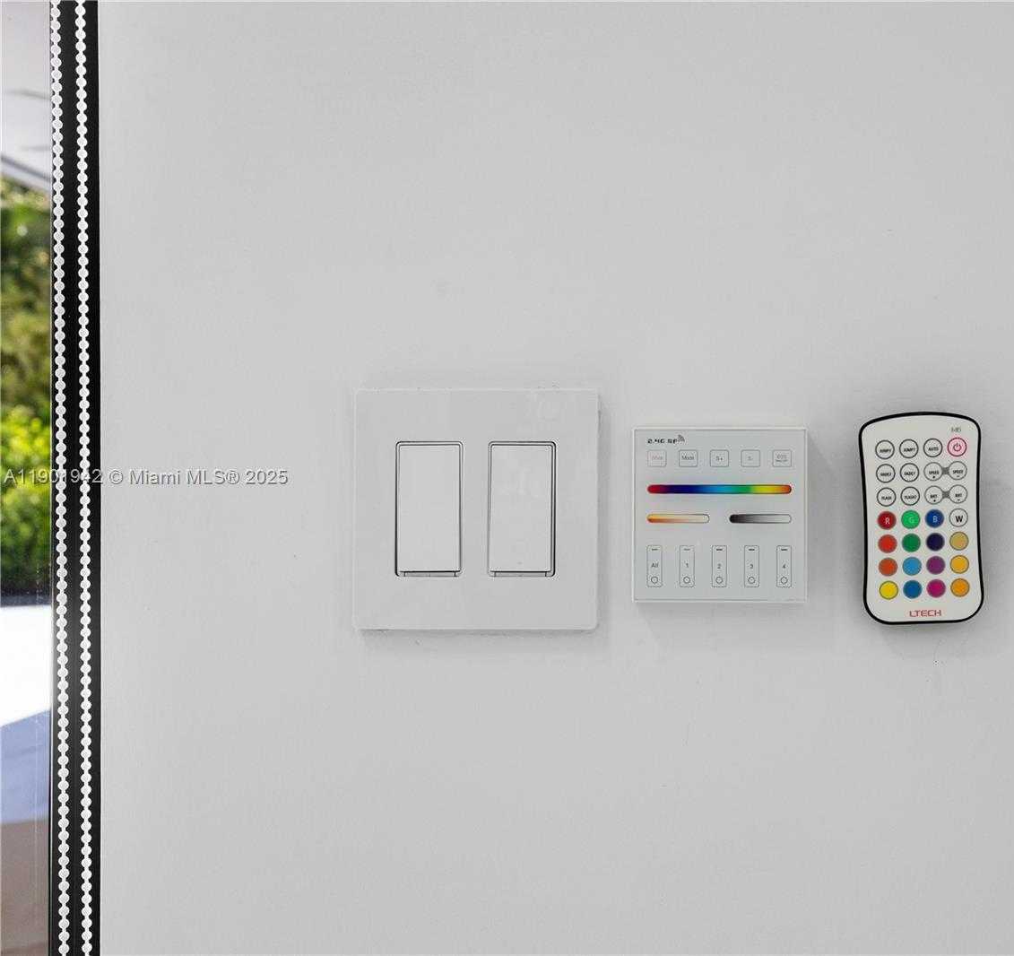 Small Image of 1117 ADAMS ST, Hollywood Number 42