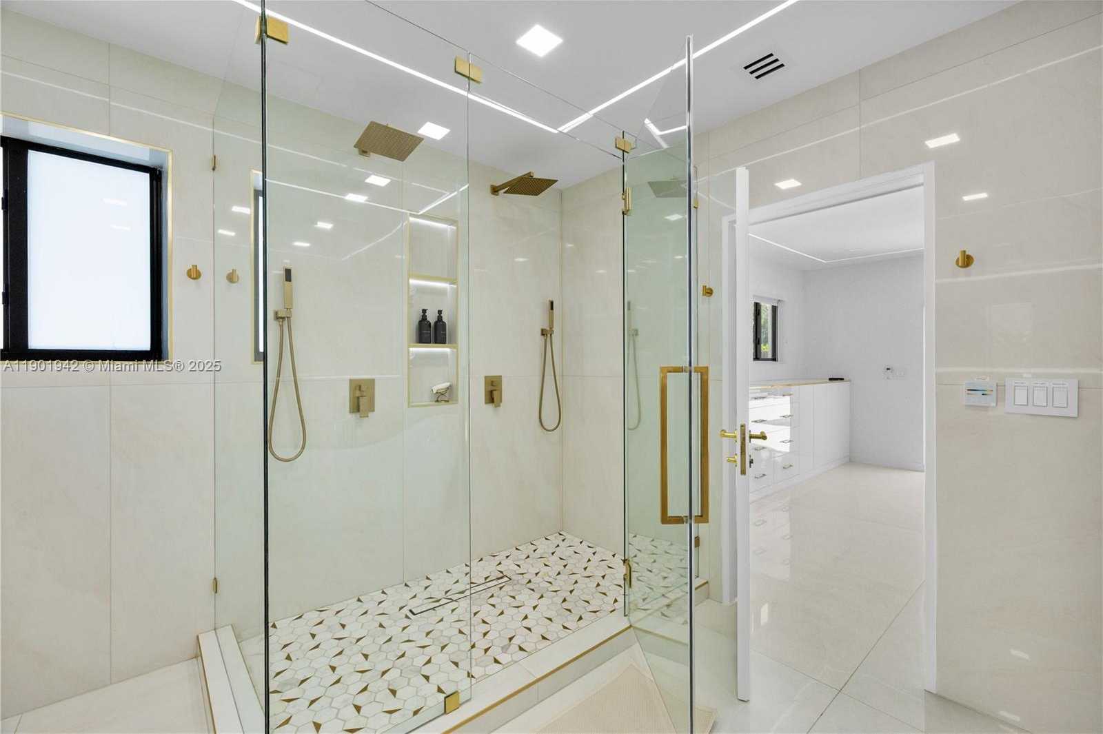 Small Image of 1117 ADAMS ST, Hollywood Number 52