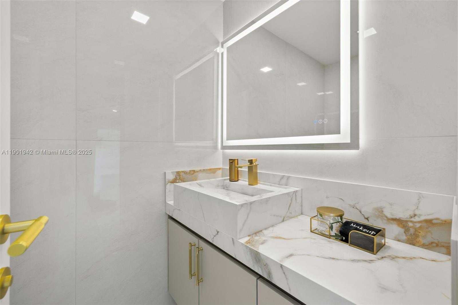 Small Image of 1117 ADAMS ST, Hollywood Number 53