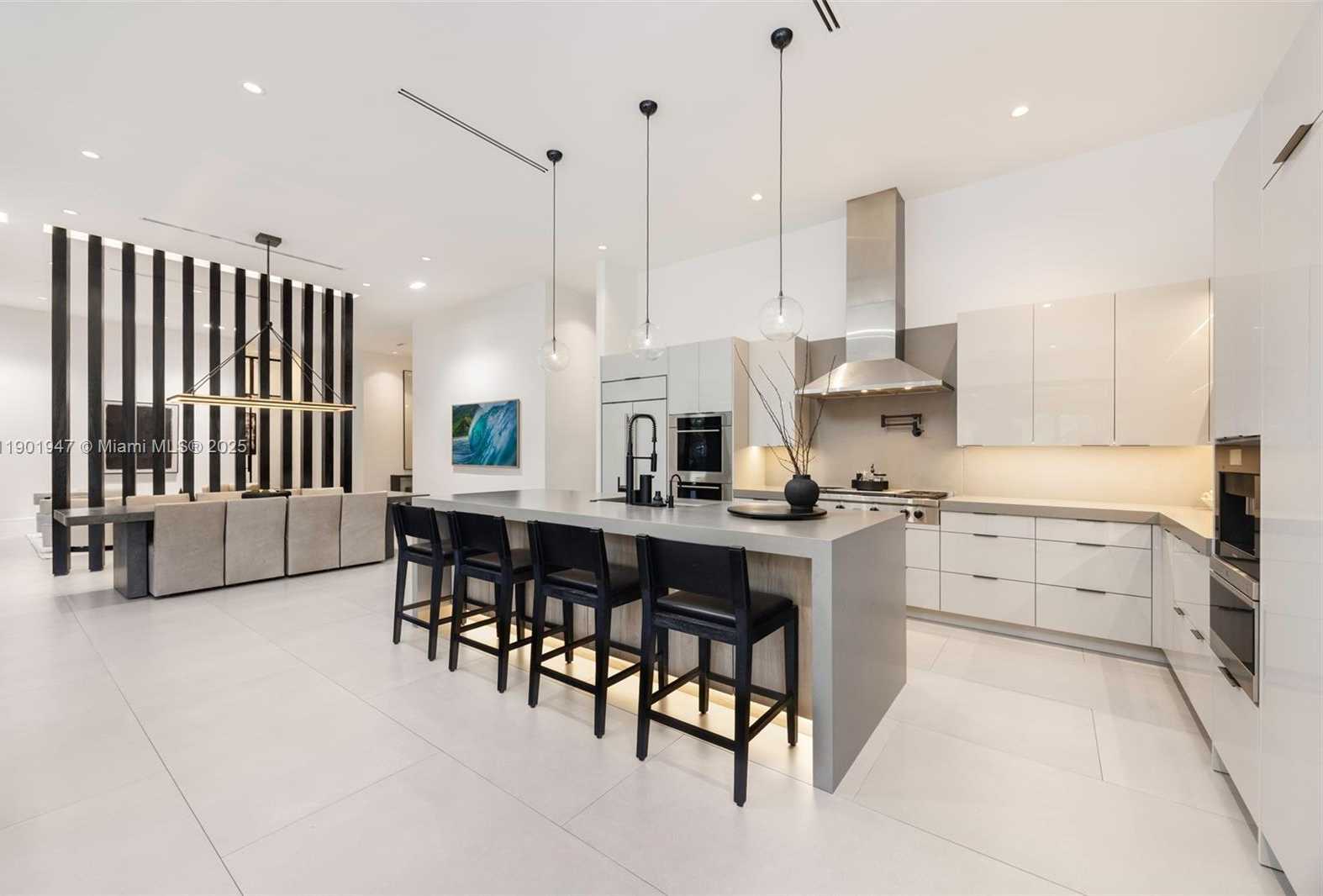 Small Image of 14940 SOUTH WEST 16TH CT, Davie Number 15