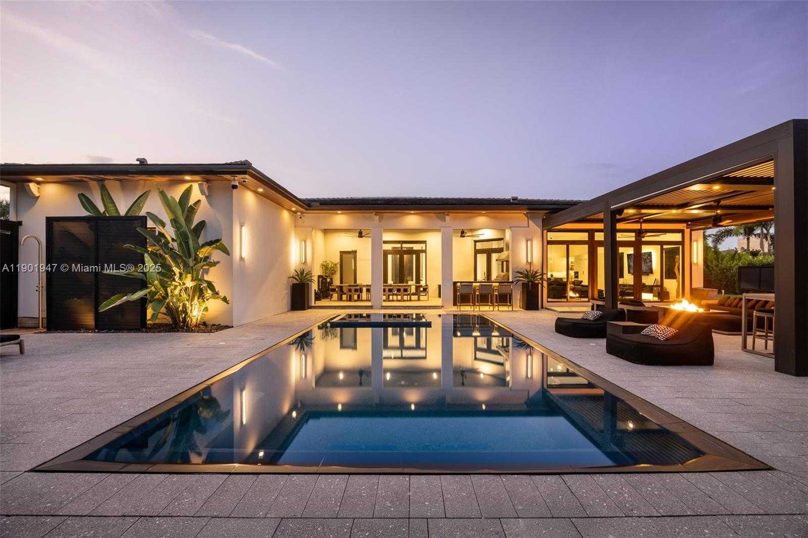 Small Image of 14940 SOUTH WEST 16TH CT, Davie Number 42