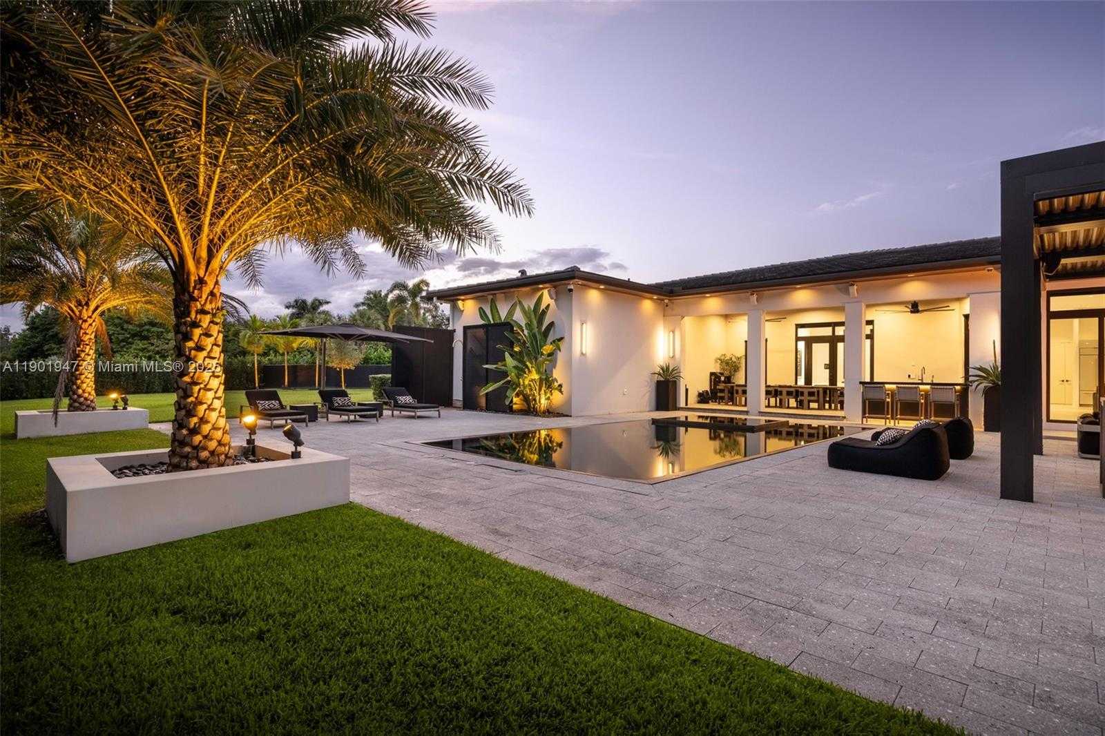 Small Image of 14940 SOUTH WEST 16TH CT, Davie Number 44