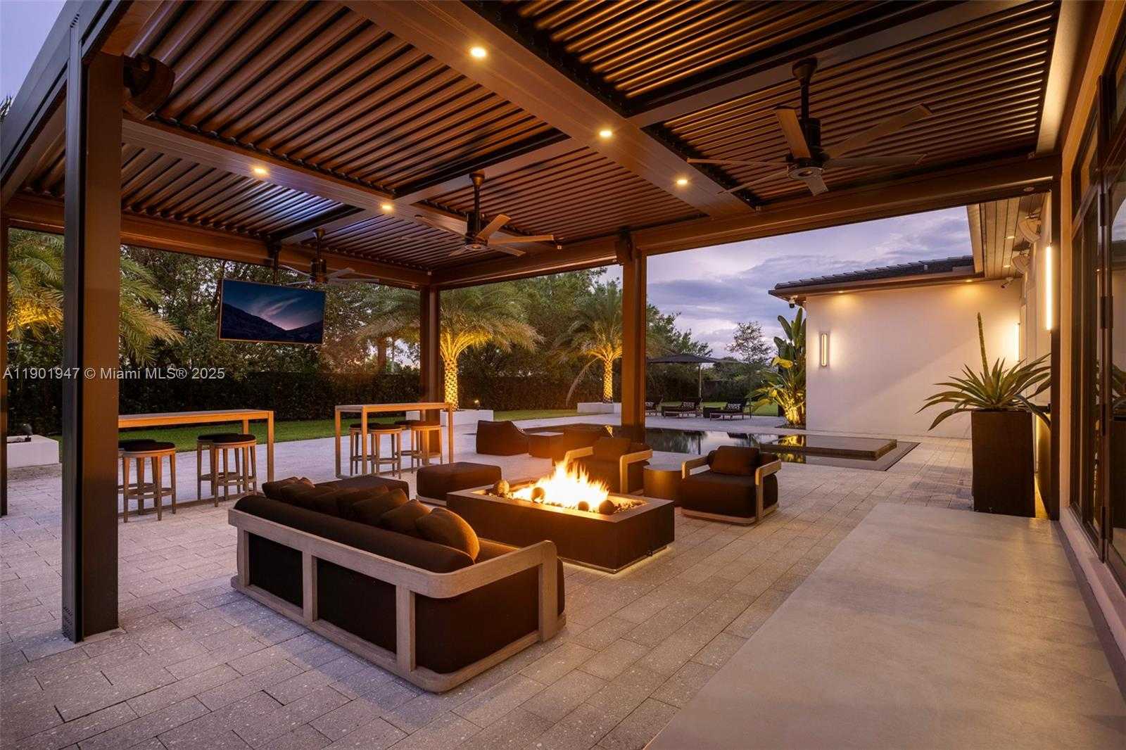 Small Image of 14940 SOUTH WEST 16TH CT, Davie Number 45