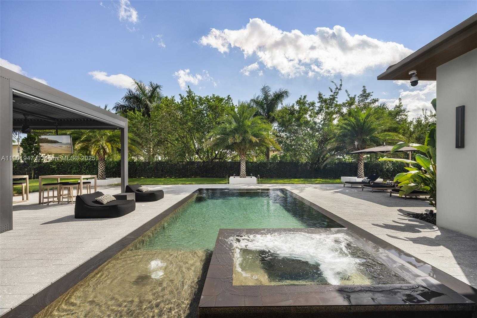 Small Image of 14940 SOUTH WEST 16TH CT, Davie Number 48