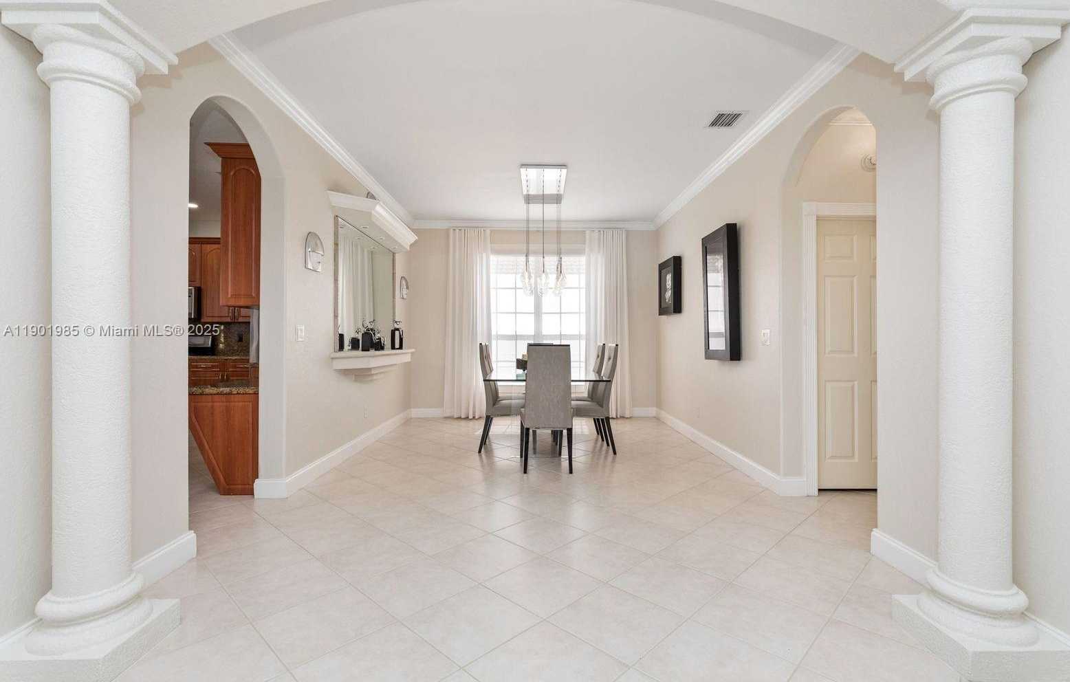 Small Image of 17933 SOUTH WEST 35TH CT, Miramar Number 17