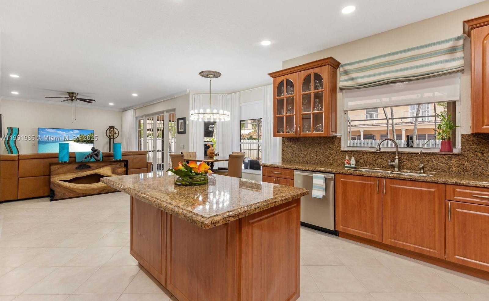 Small Image of 17933 SOUTH WEST 35TH CT, Miramar Number 20