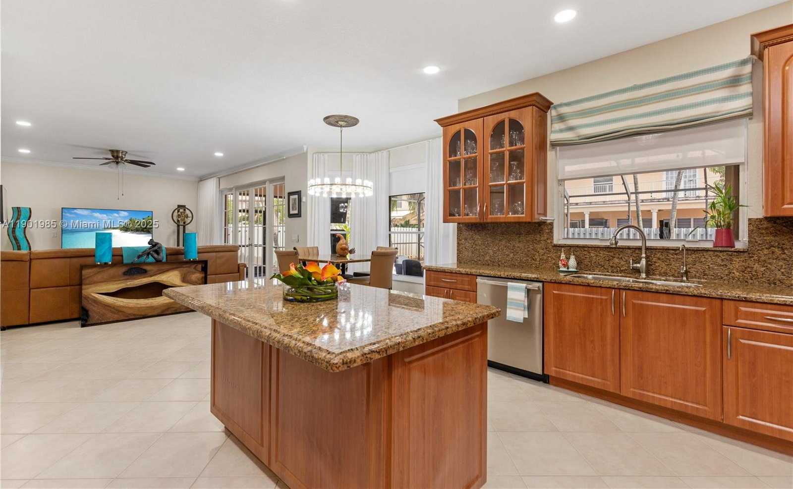 Small Image of 17933 SOUTH WEST 35TH CT, Miramar Number 25