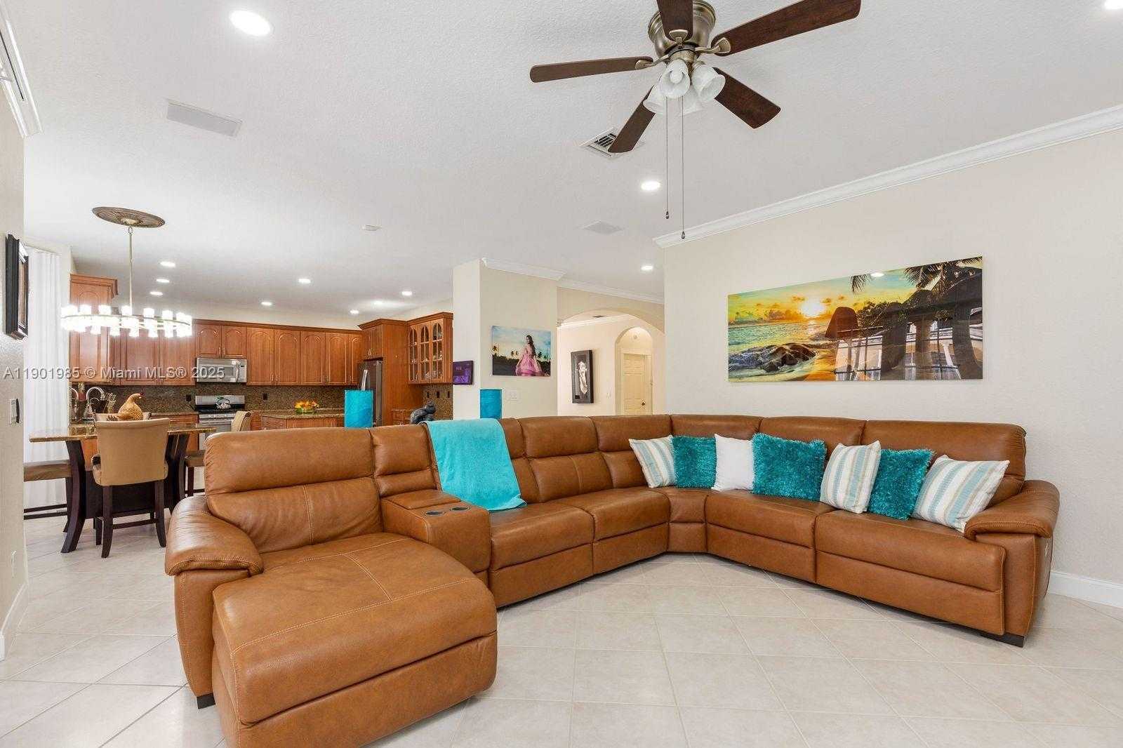 Small Image of 17933 SOUTH WEST 35TH CT, Miramar Number 26