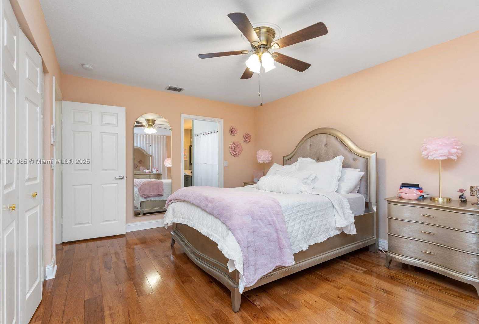 Small Image of 17933 SOUTH WEST 35TH CT, Miramar Number 45