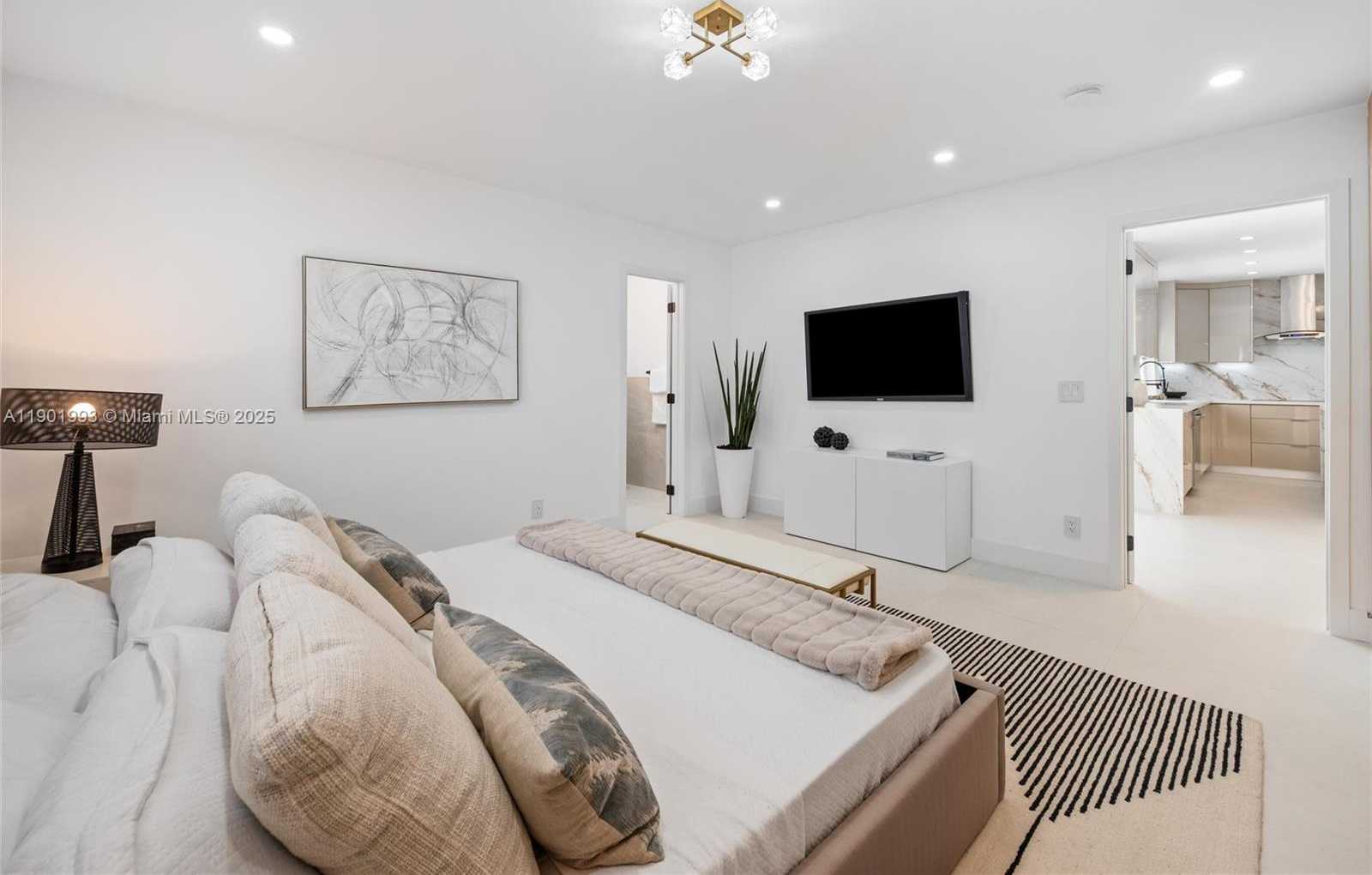 Small Image of 5512 GRANT ST, Hollywood Number 14