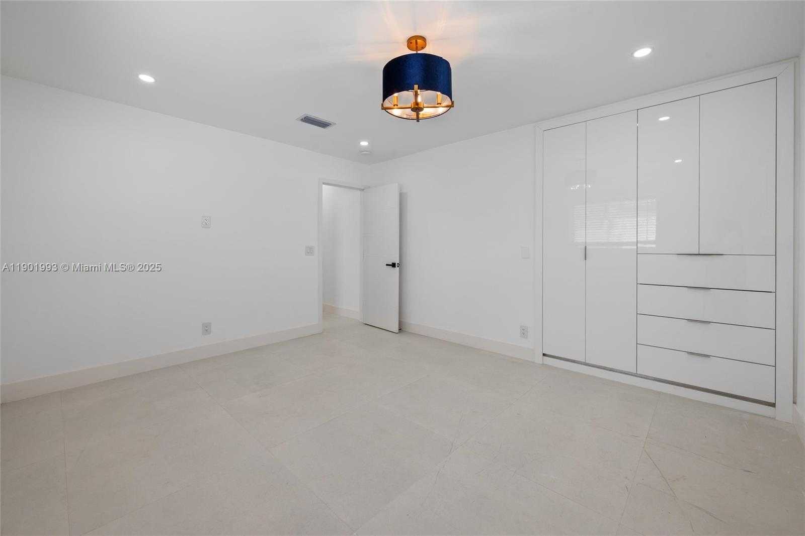 Small Image of 5512 GRANT ST, Hollywood Number 23
