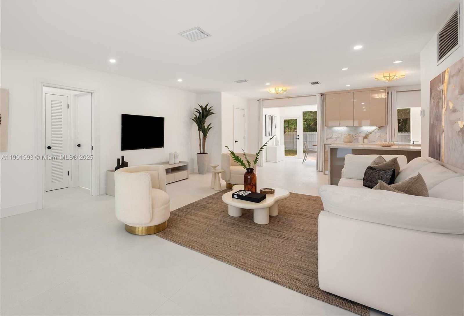 Small Image of 5512 GRANT ST, Hollywood Number 4