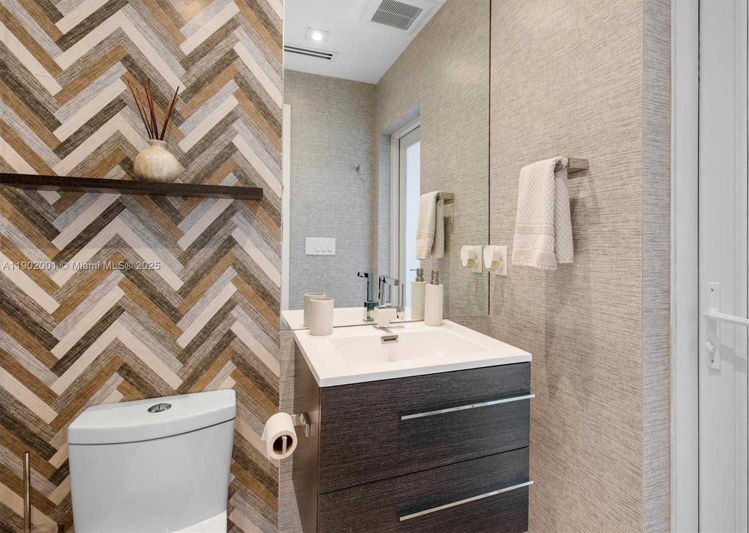 Small Image of 11325 NORTH WEST 66TH ST, Doral Number 28