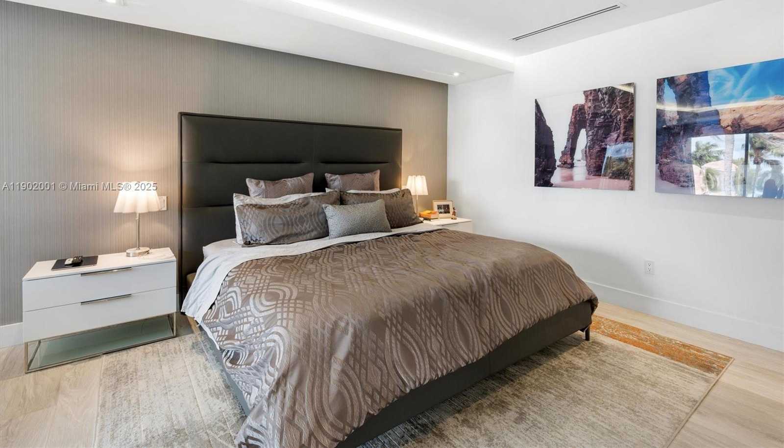 Small Image of 11325 NORTH WEST 66TH ST, Doral Number 37