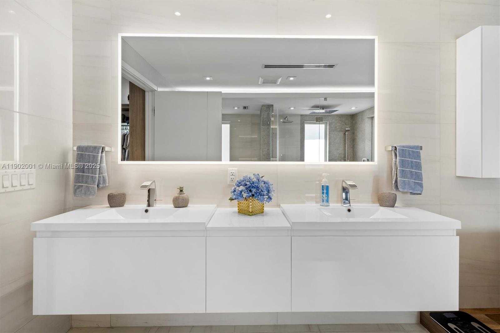 Small Image of 11325 NORTH WEST 66TH ST, Doral Number 46