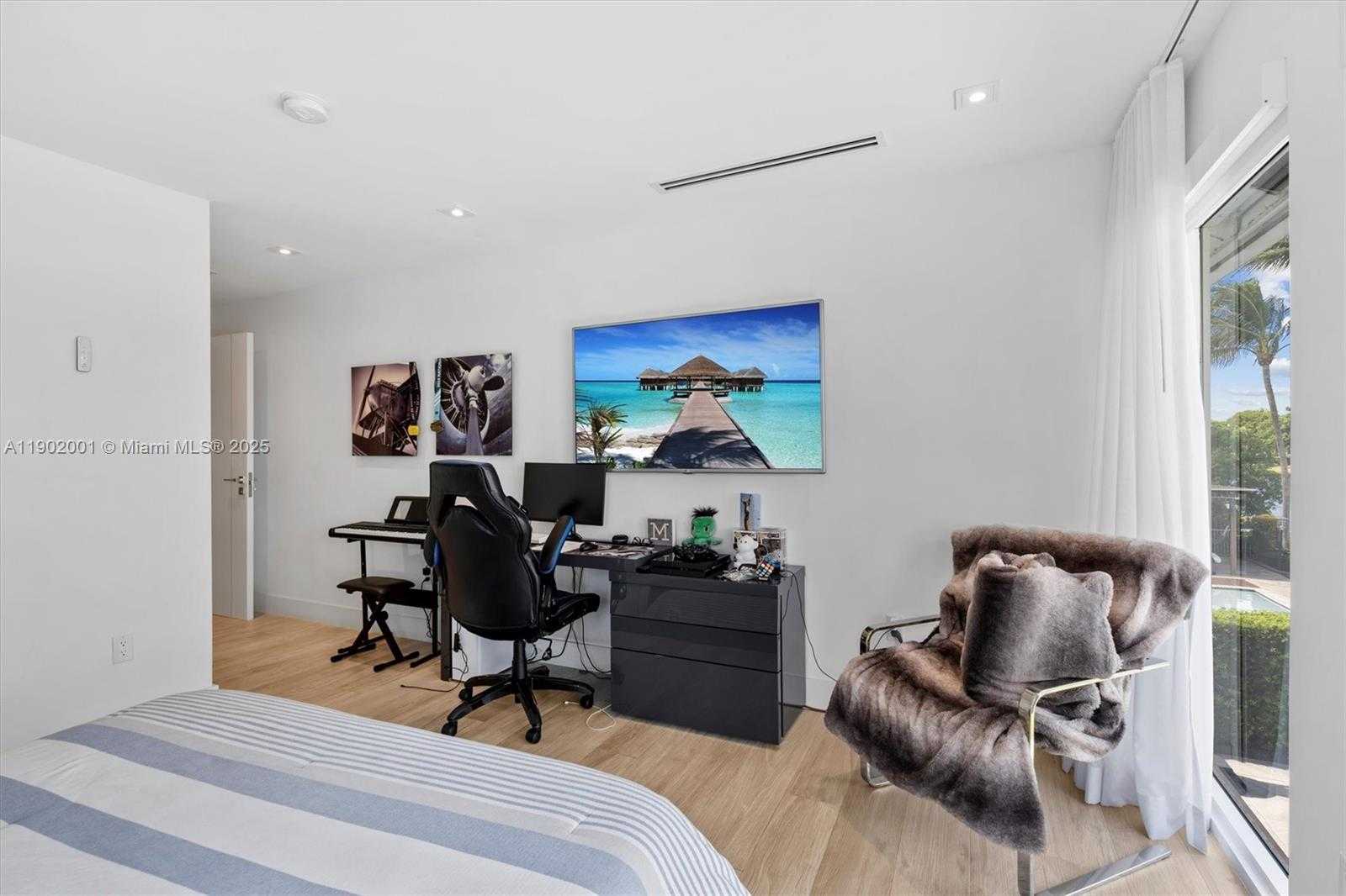 Small Image of 11325 NORTH WEST 66TH ST, Doral Number 57