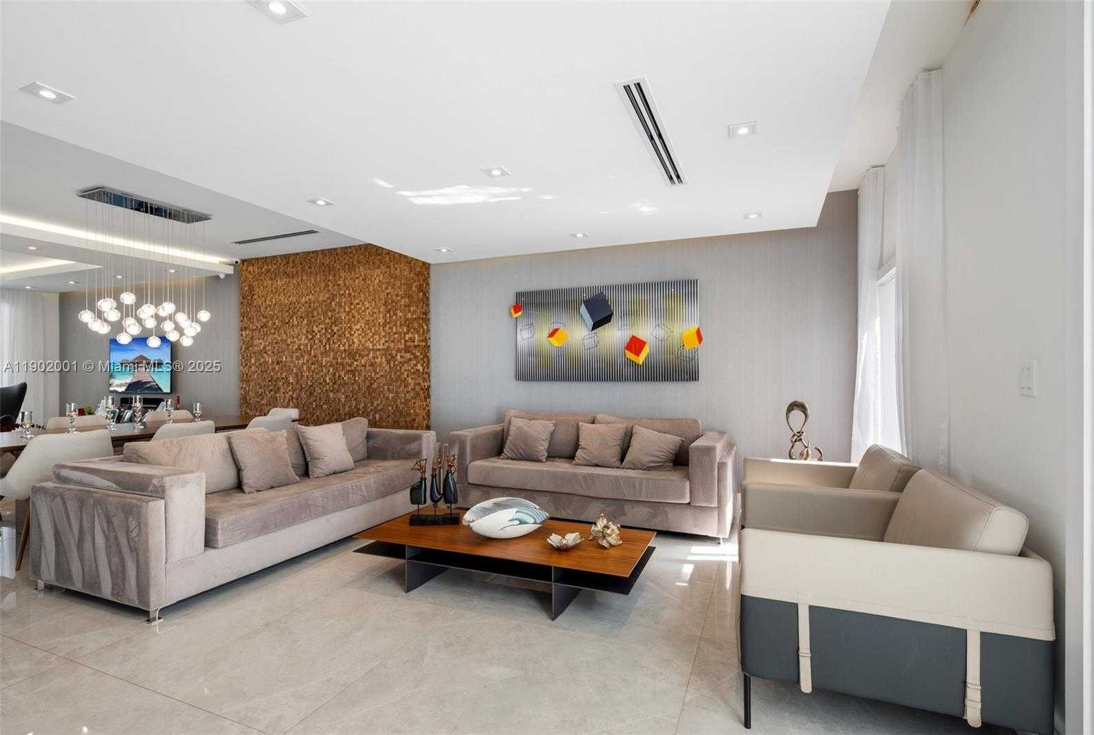 Small Image of 11325 NORTH WEST 66TH ST, Doral Number 9