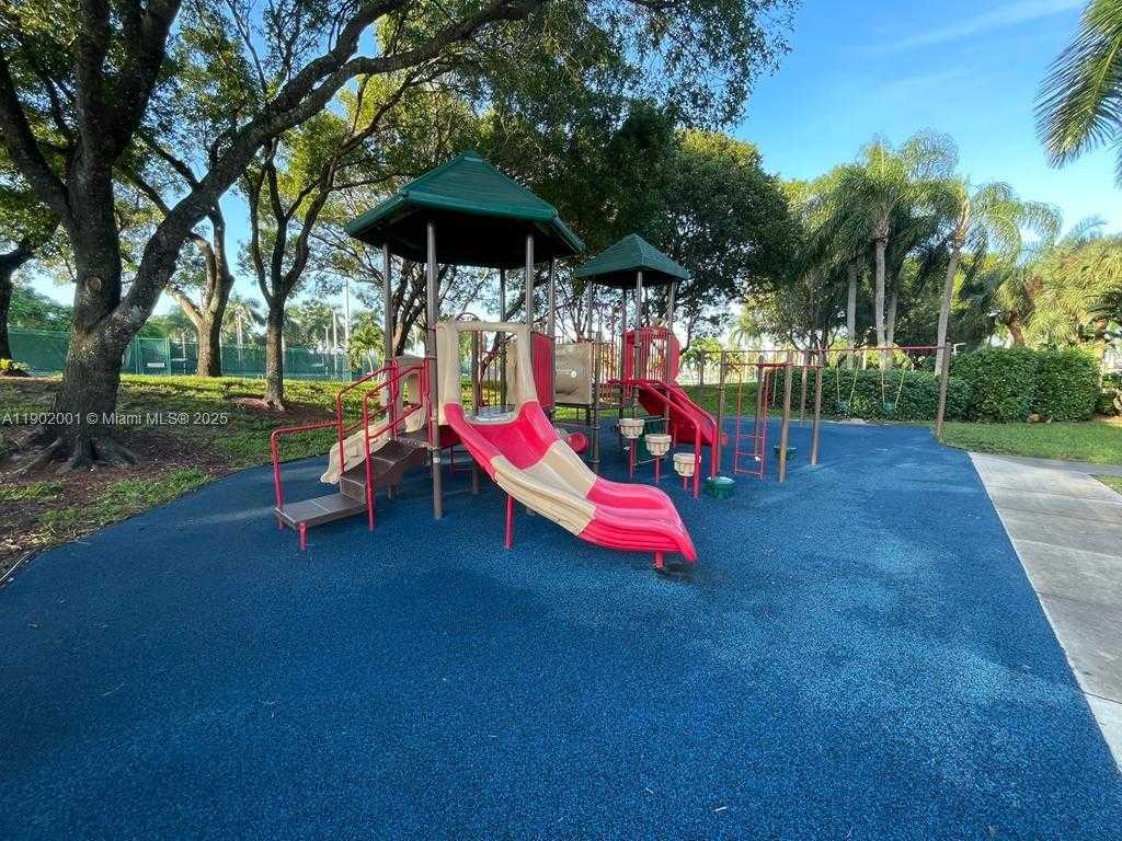 Small Image of 11325 NORTH WEST 66TH ST, Doral Number 92