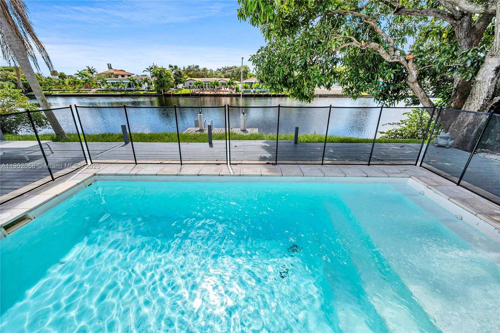 Small Image of 1040 NORTH WEST 30TH CT, Wilton Manors Number 5