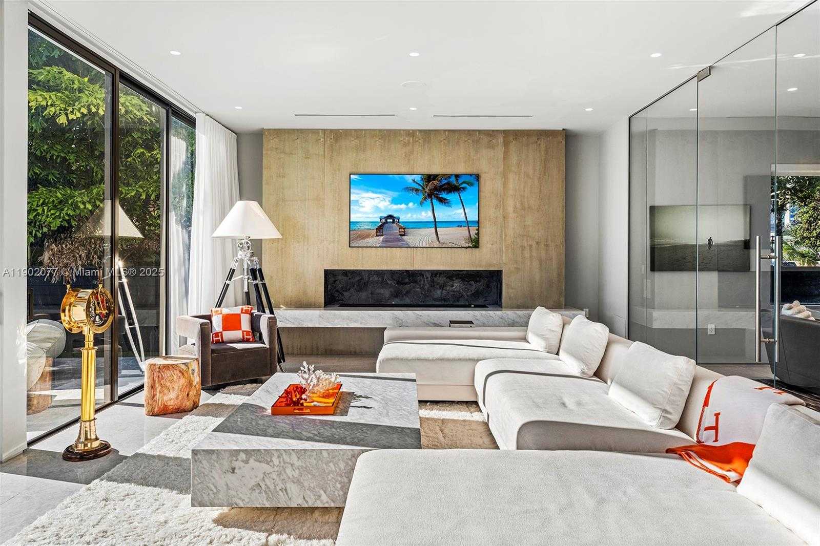 Imagen de Peque帽o Objeto