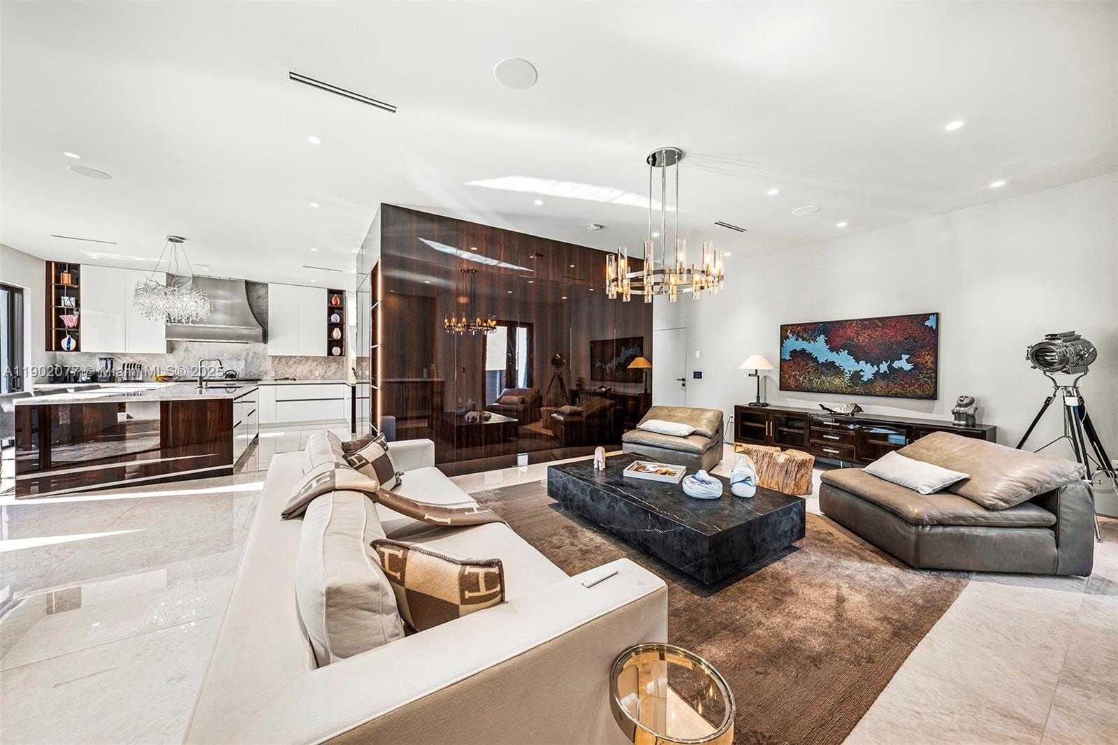 Imagen de Peque帽o Objeto