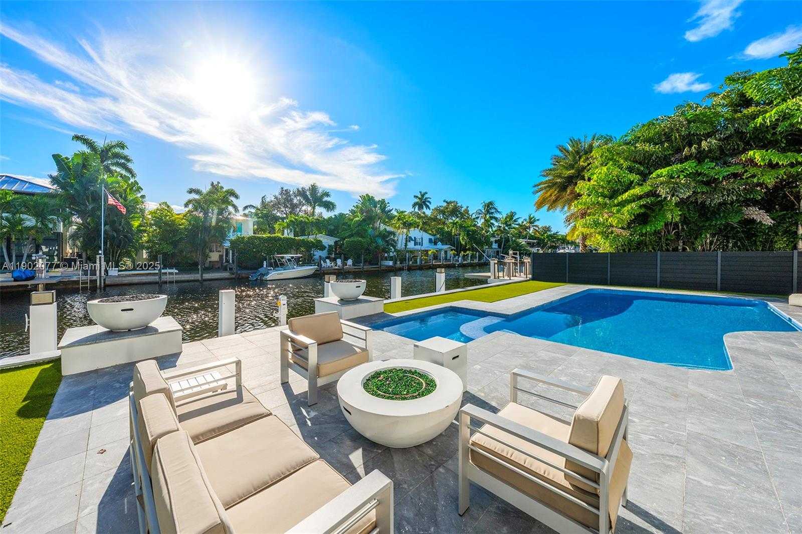 Imagen de Peque帽o Objeto