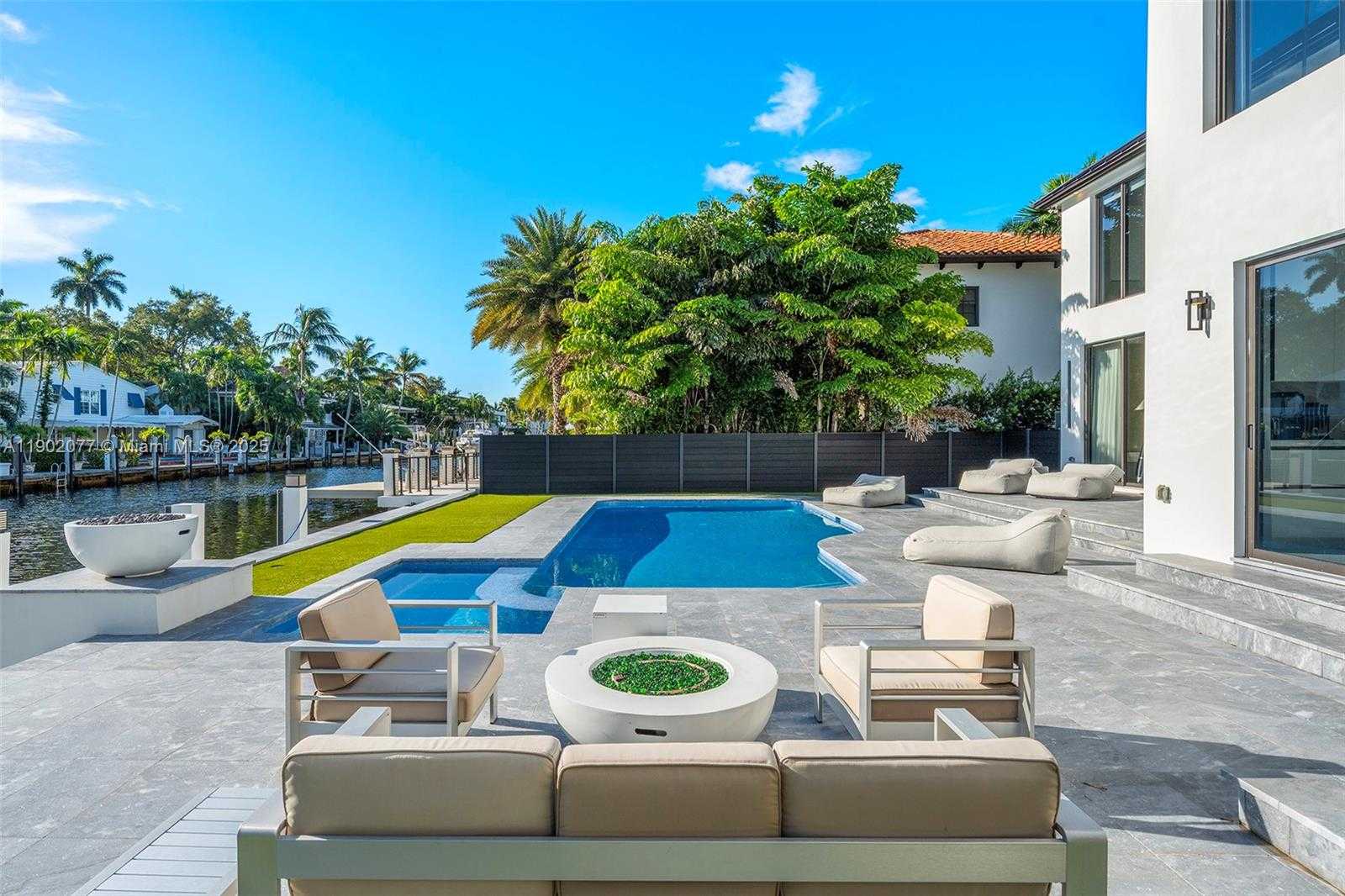 Imagen de Peque帽o Objeto