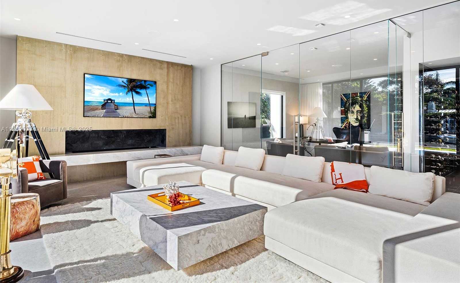 Imagen de Peque帽o Objeto