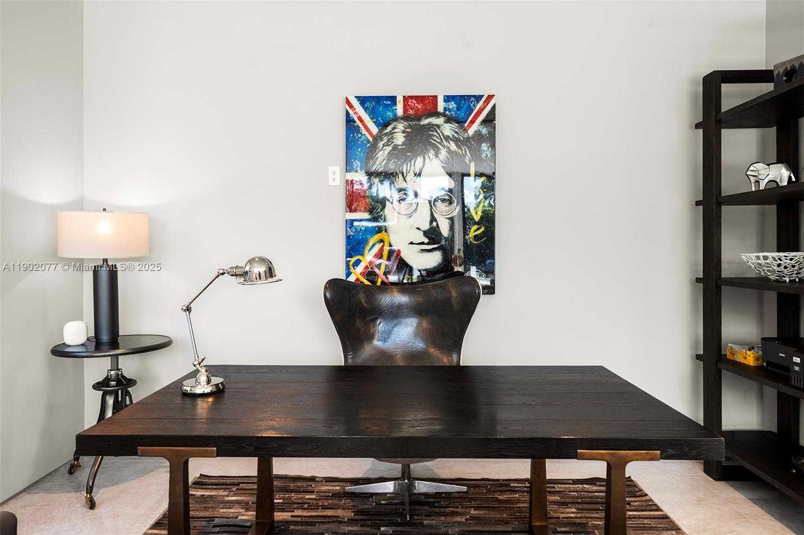 Imagen de Peque帽o Objeto