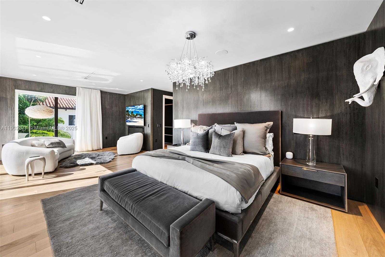 Imagen de Peque帽o Objeto