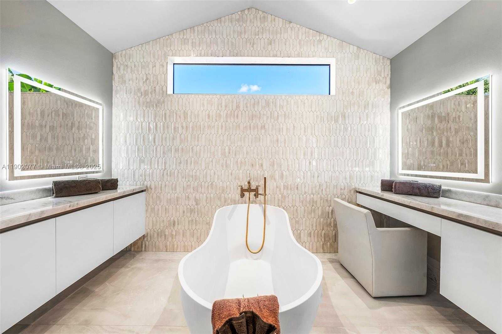 Imagen de Peque帽o Objeto