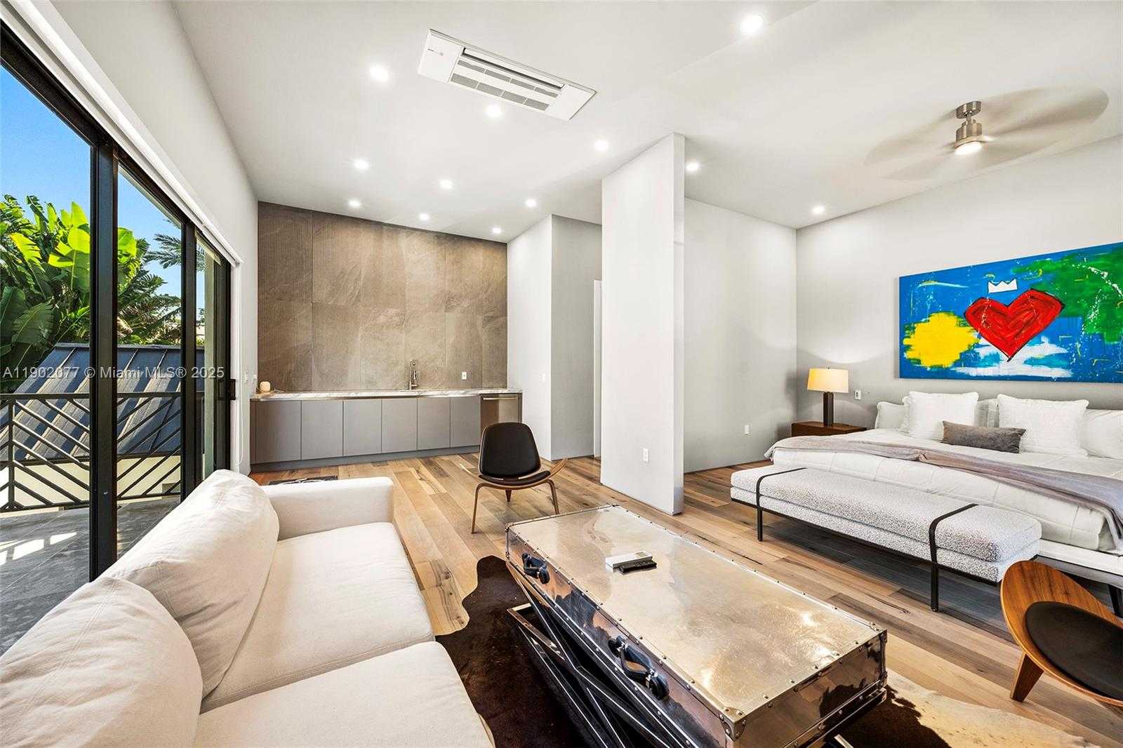 Imagen de Peque帽o Objeto