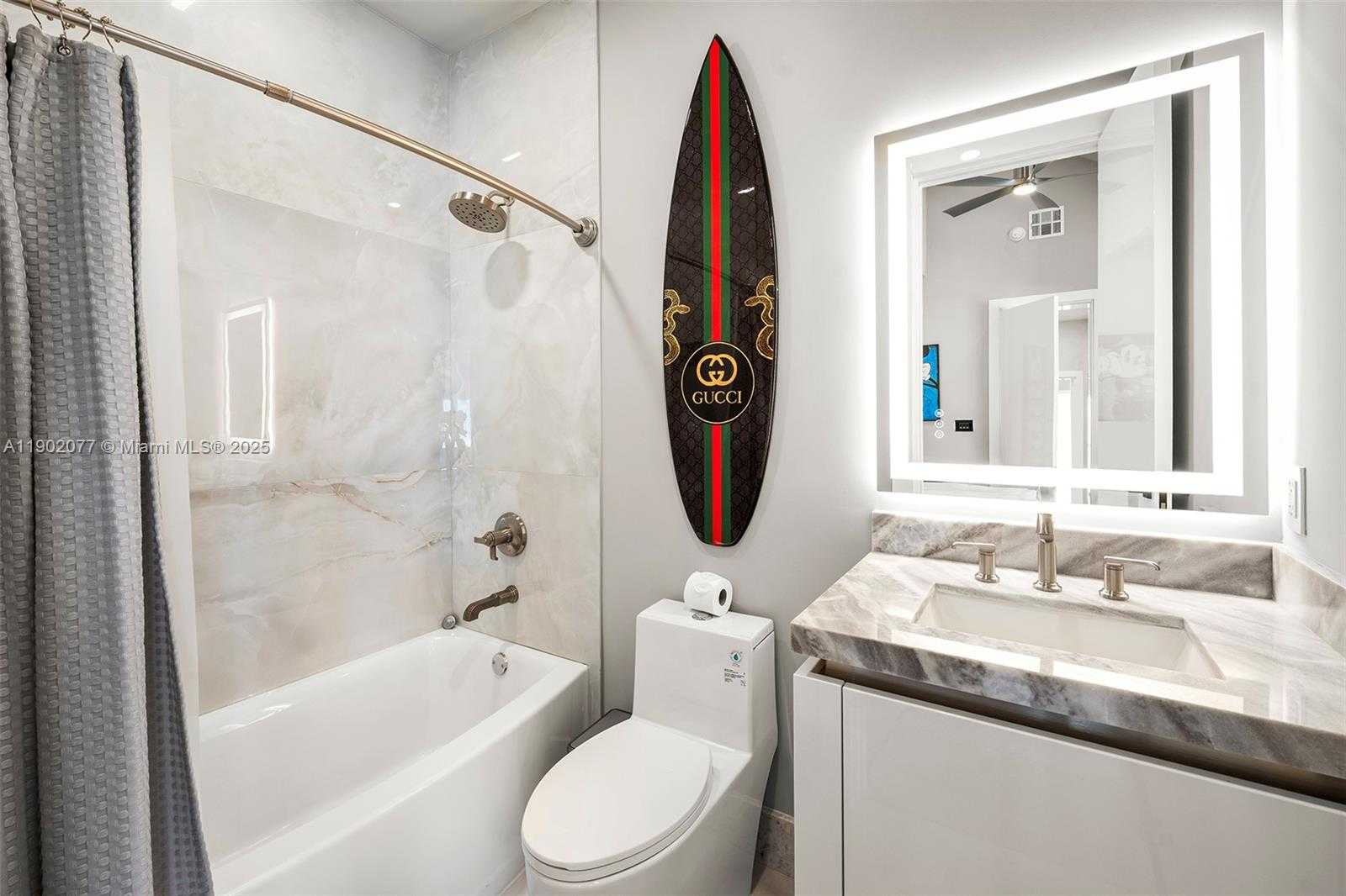 Imagen de Peque帽o Objeto